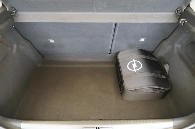 Opel Corsa-E view 17