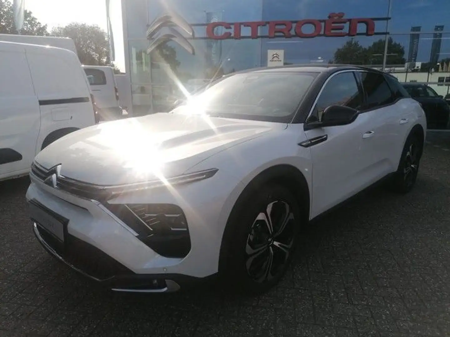 Citroen C5 X Hybrid 225 S&S Navi HUD Digitales Cockpit 360 Kame Weiß - 1