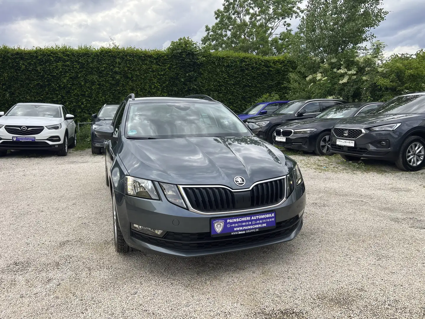 Skoda Octavia Combi 2.0 TDI Ambition NAVI-HIGH+SPURASSIST+1HAND Grau - 1