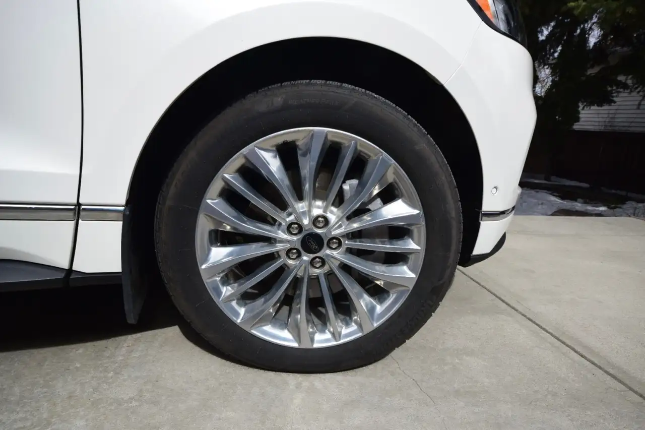 Ford Edge снимка Ford Edge