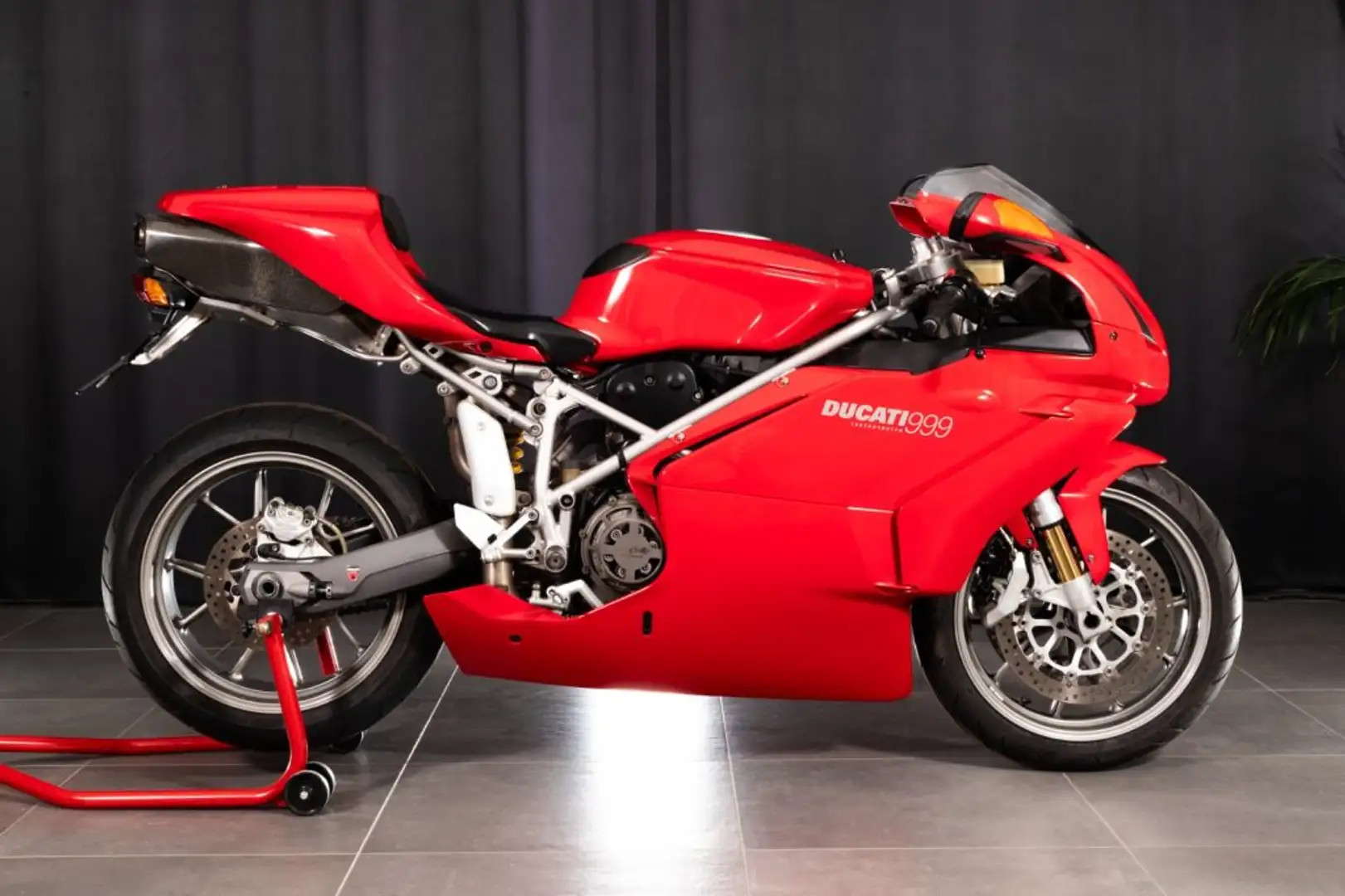 Ducati 999 Testastretta Rosso - 1