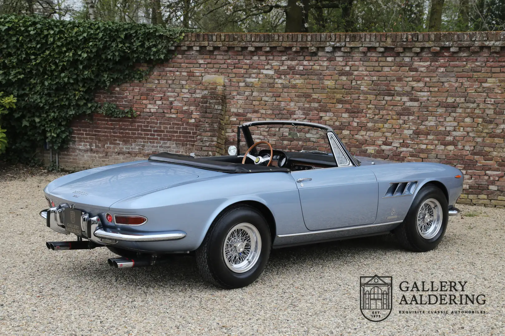 Ferrari 275 GTS 34000 Miles! Equipped with factory hard top, F plava - 2