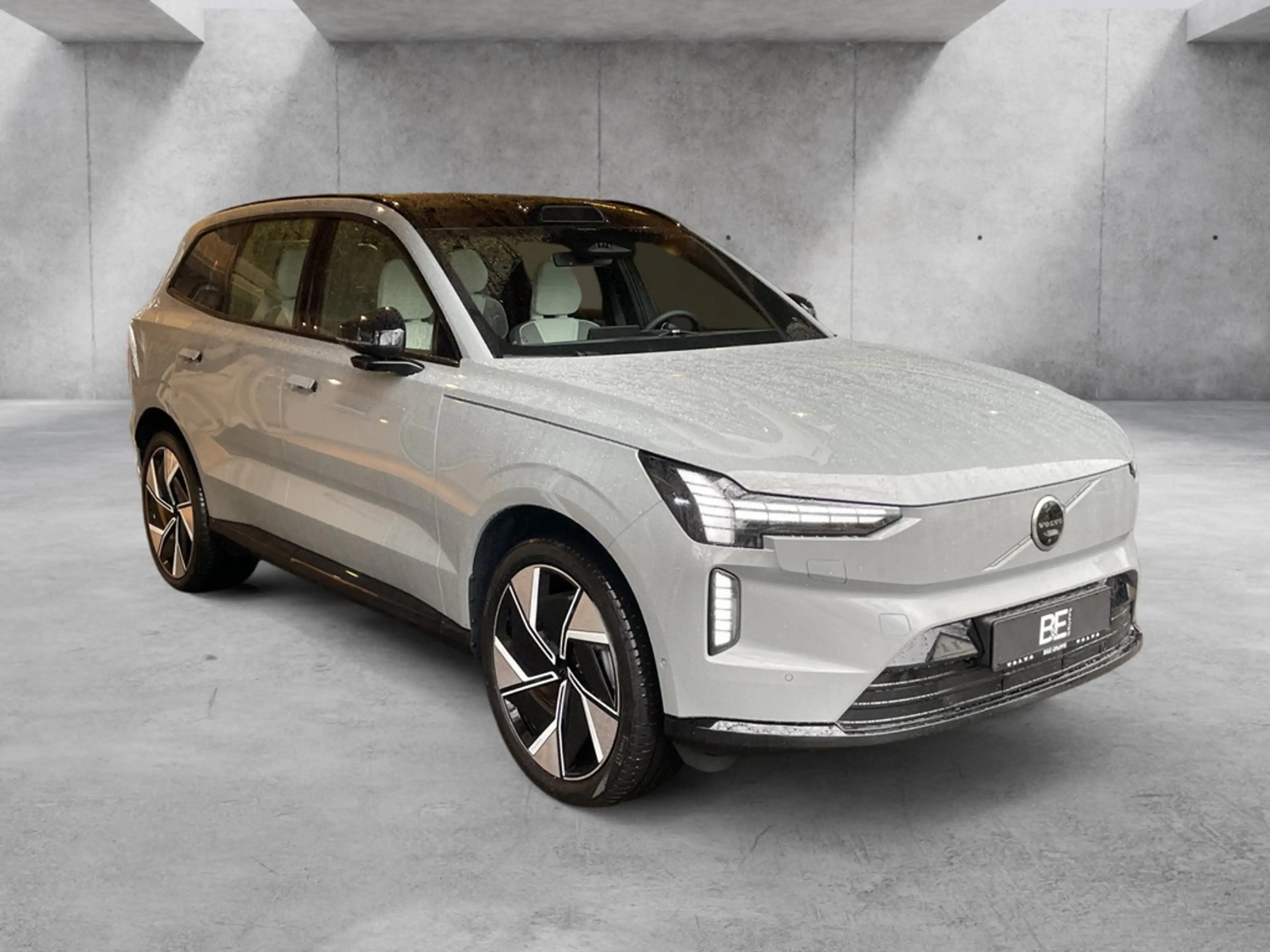 Volvo EX90 Ultra Twin Performance Pure Electric LED — photo 3