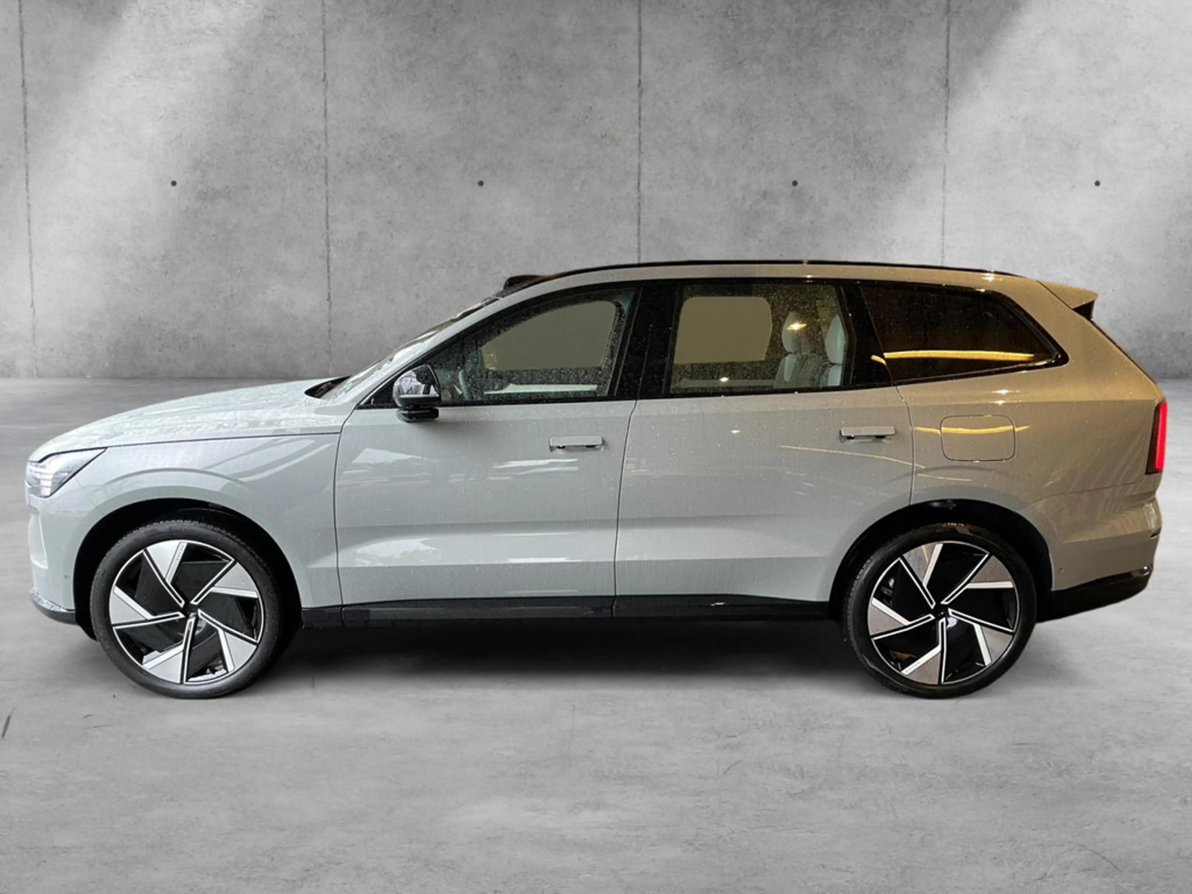 Volvo EX90 Ultra Twin Performance Pure Electric LED — photo 7