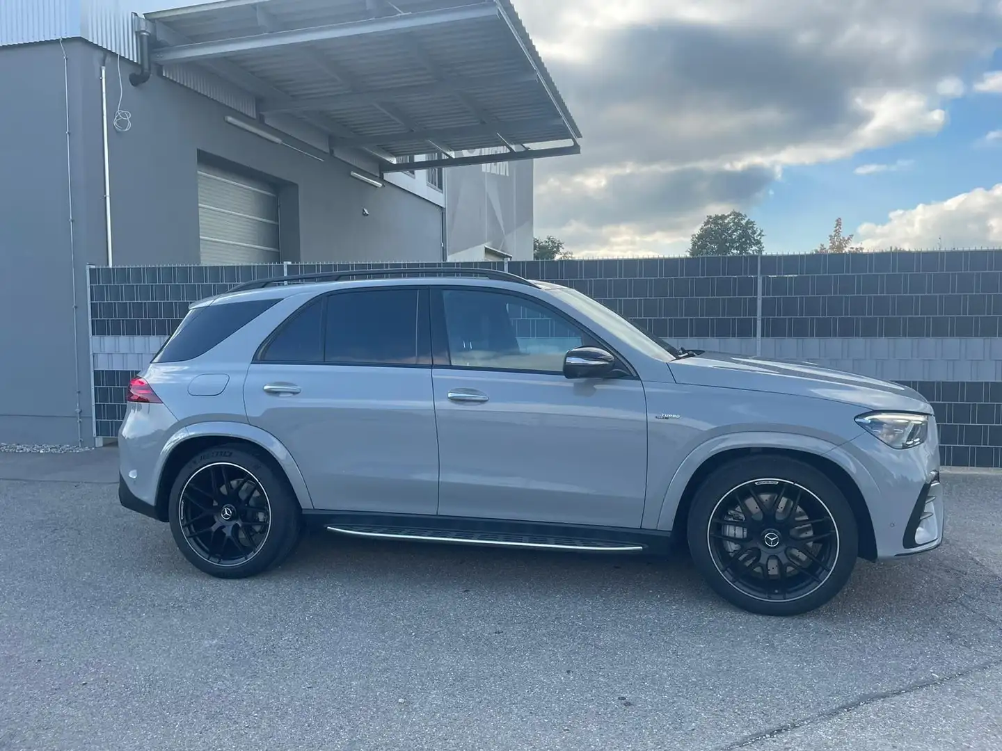 Mercedes-Benz GLE 53 AMG 4Matic+ *7 Sitzer*AHK*22"*PERFORMANCE Gris - 2
