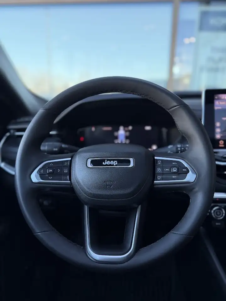 Jeep Compass photo Jeep Compass