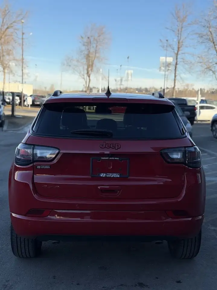 Jeep Compass photo Jeep Compass