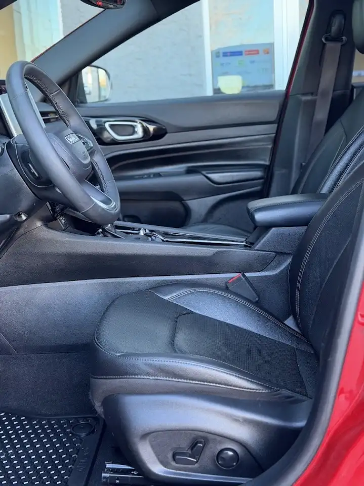 Jeep Compass photo Jeep Compass