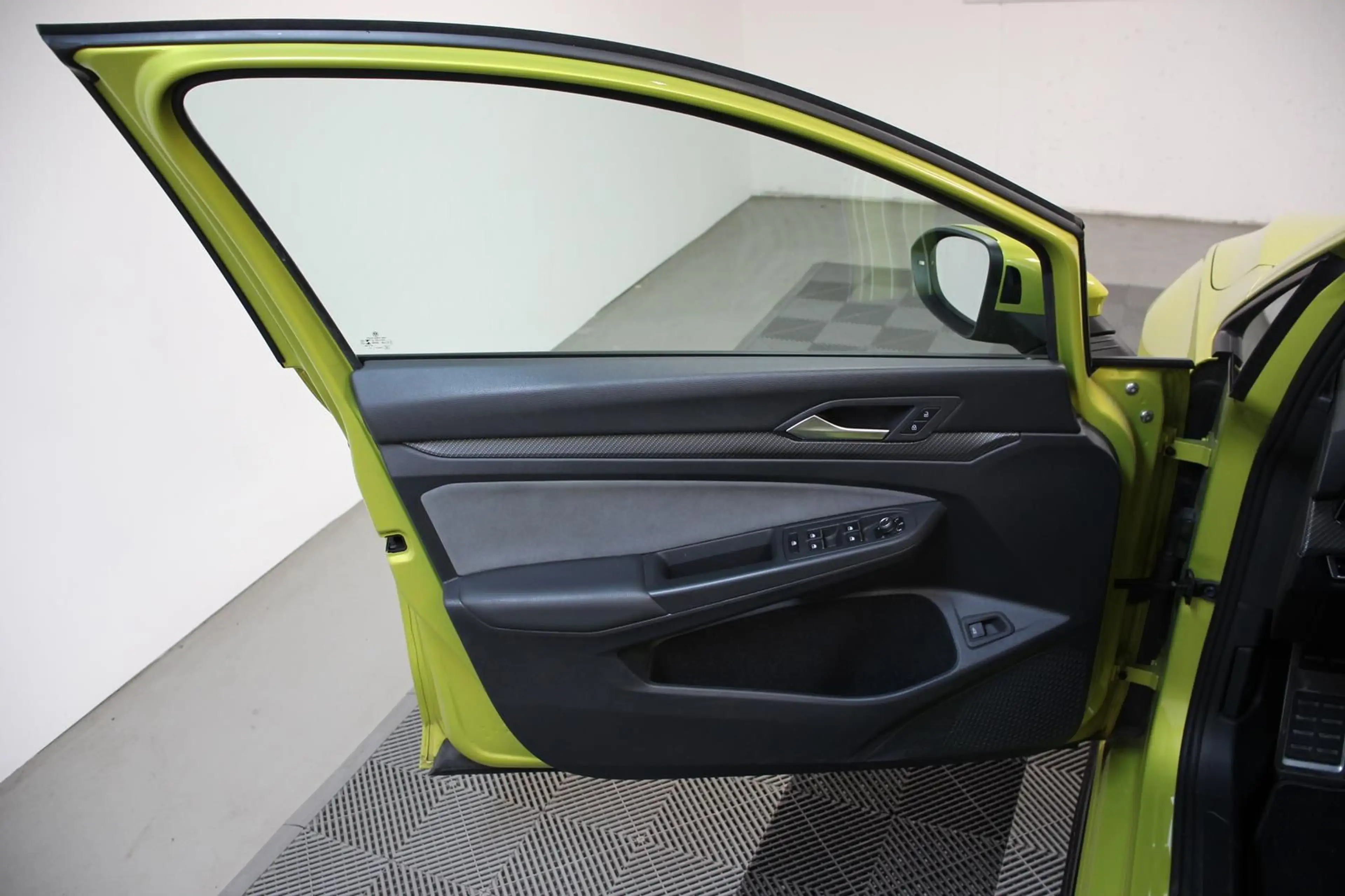 Volkswagen Golf Variant 1.5 eTSI DSG R-line AHK ACC KAMERA — photo 7