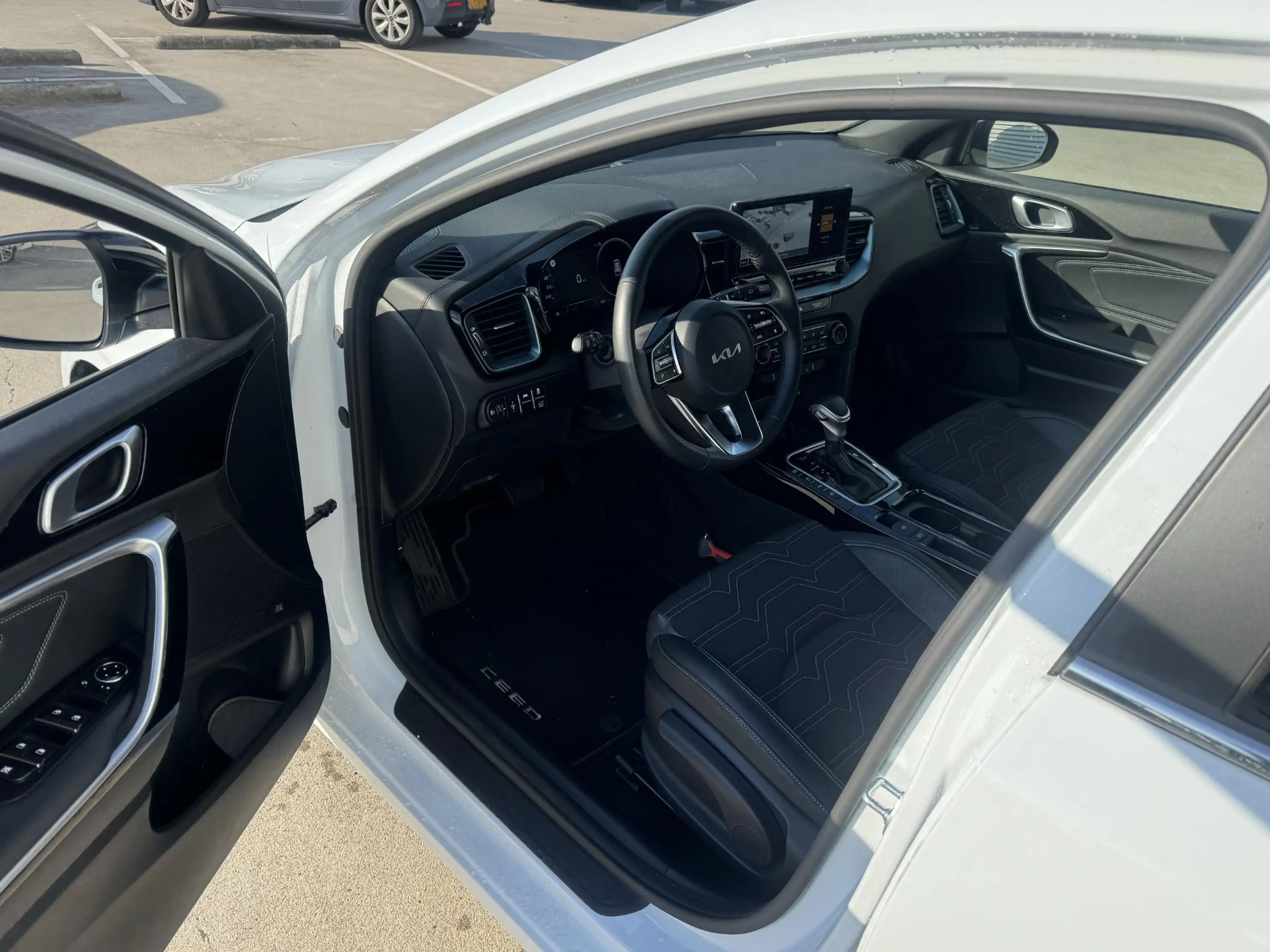 Kia Ceed SW / cee'd SW Sportswagon 1.0 T-GDi MHEV Design Edition Eerste E — photo 3
