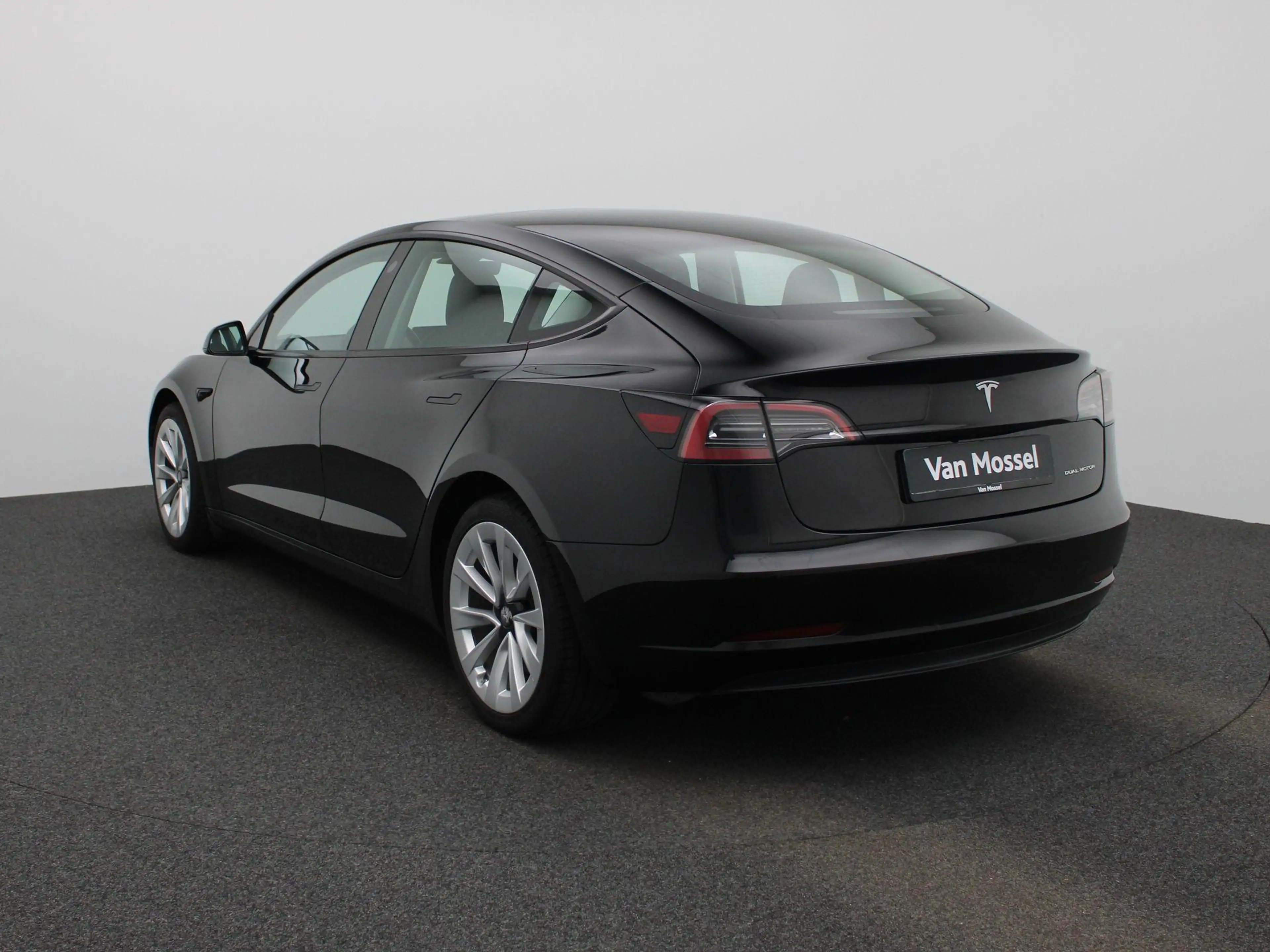 Tesla Model 3 Long Range AWD 75 kWh | PANORAMADAK | ACHTERUITRIJ — photo 2
