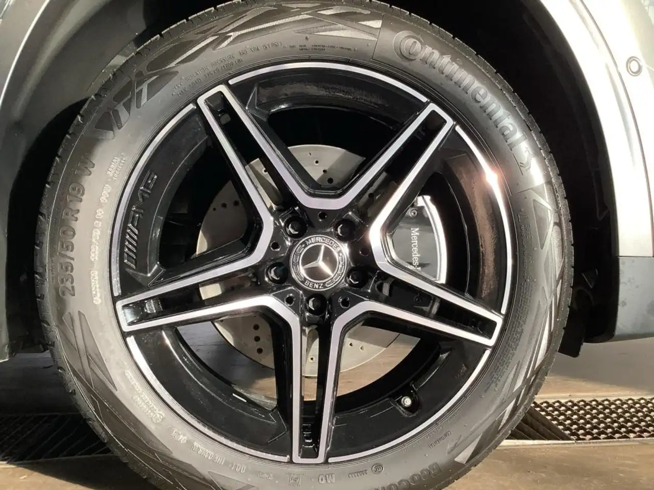 Mercedes-Benz GLA 200 AMG+NIGHT+19"+360°+Panorama+AHK+KEYLESS+ 5