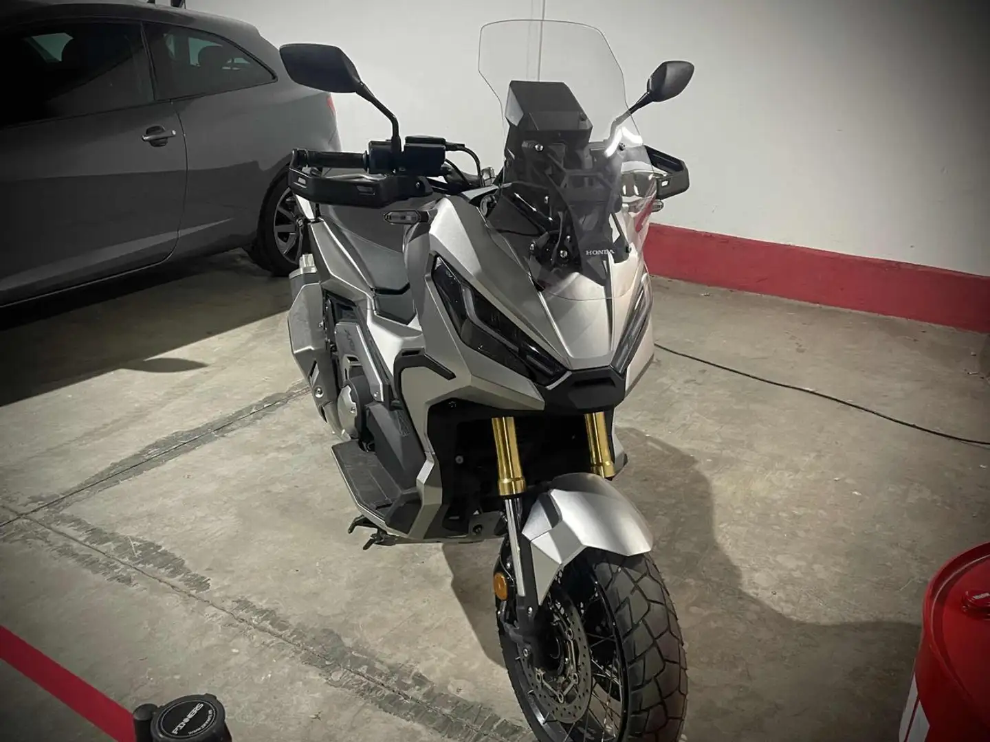 Honda X-ADV 750 GRAVEL Gri - 2