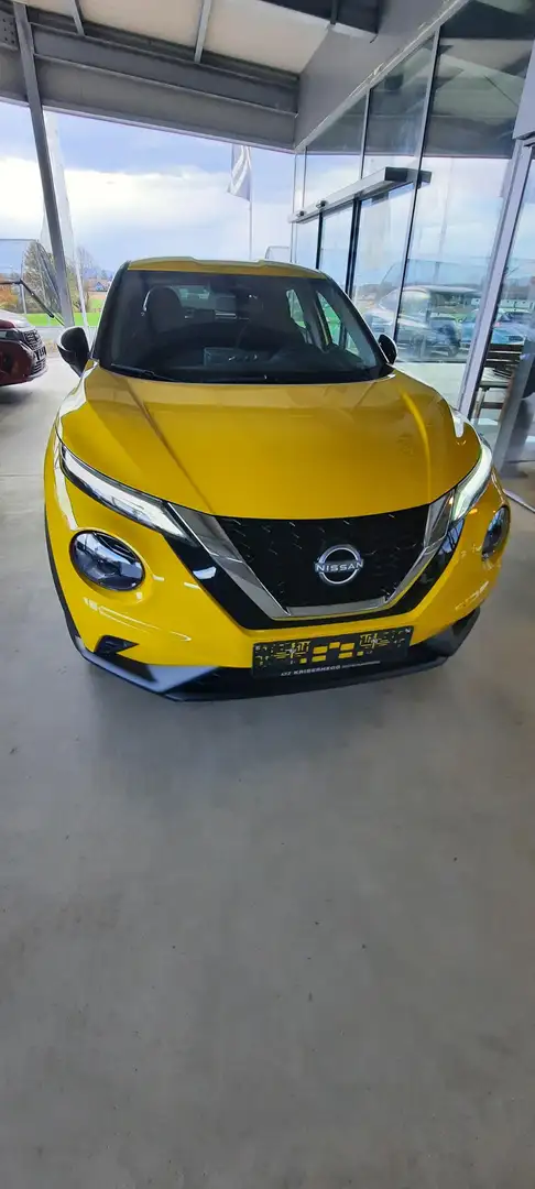 Nissan Juke Juke 1,0 DIG-T Acenta+ Gelb - 2