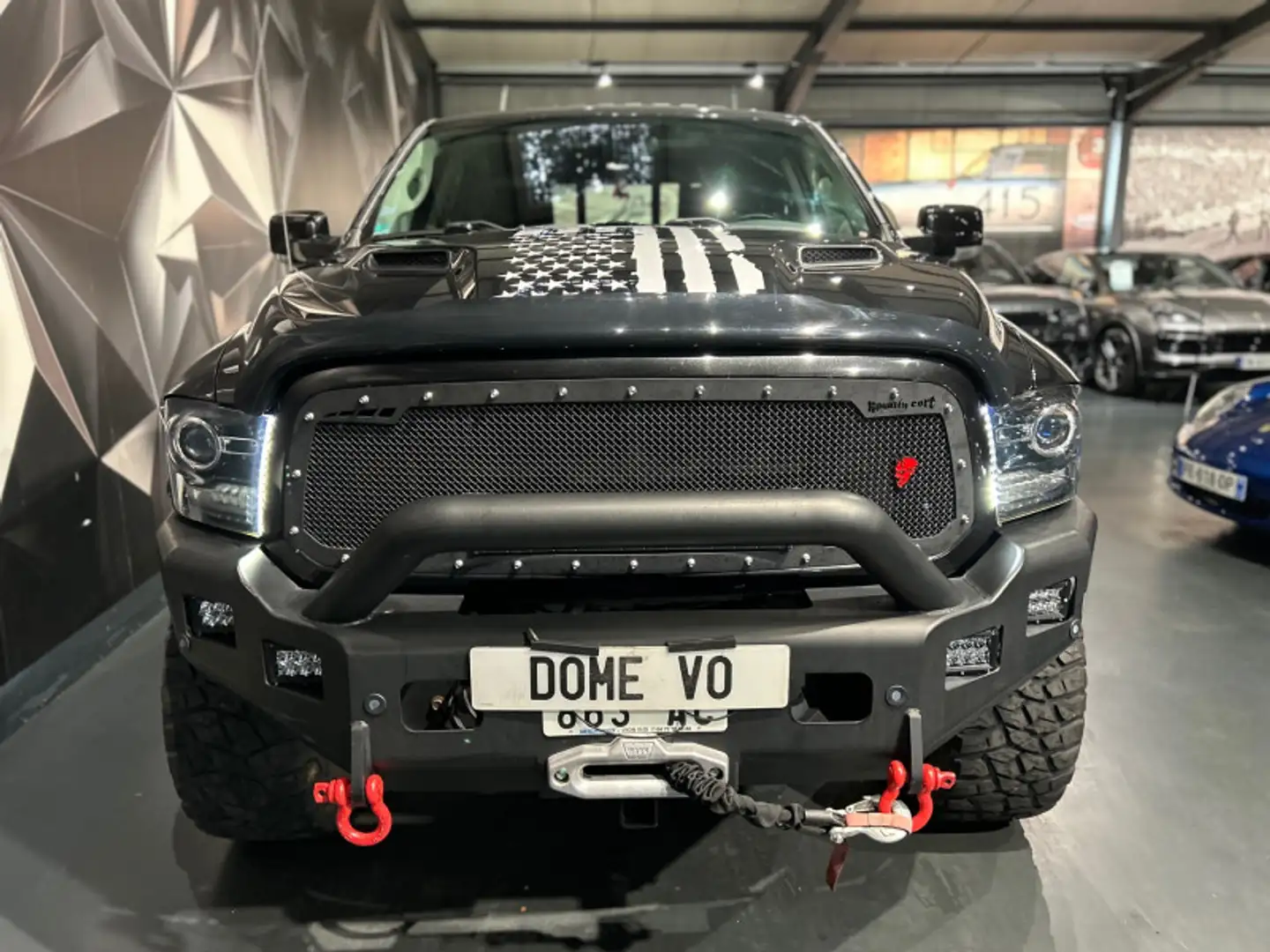 Dodge RAM RAM 1500 5.7 4WD 396 CH Schwarz - 2