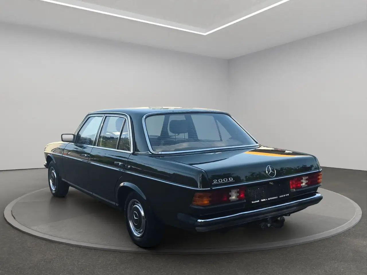 Mercedes-Benz 200 (OLDTIMER H-KENZEICHEN), foto 7