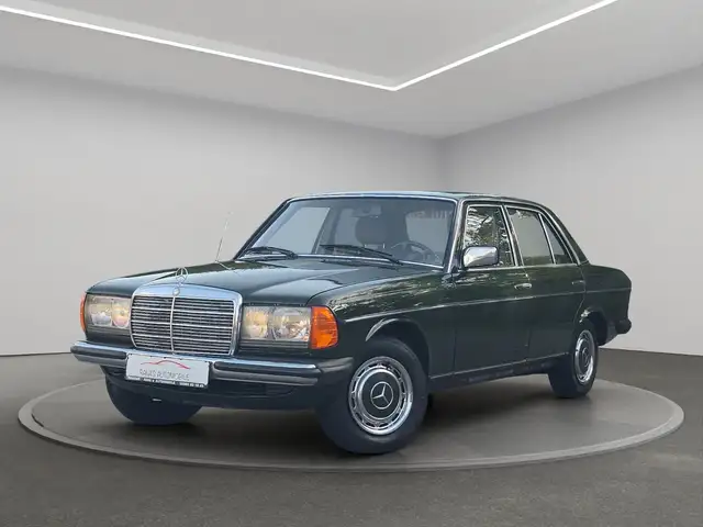 Mercedes-Benz 200 (OLDTIMER H-KENZEICHEN)