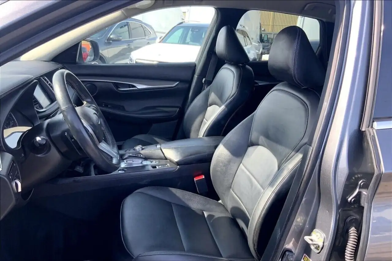 Infiniti QX50 снимка Infiniti QX50