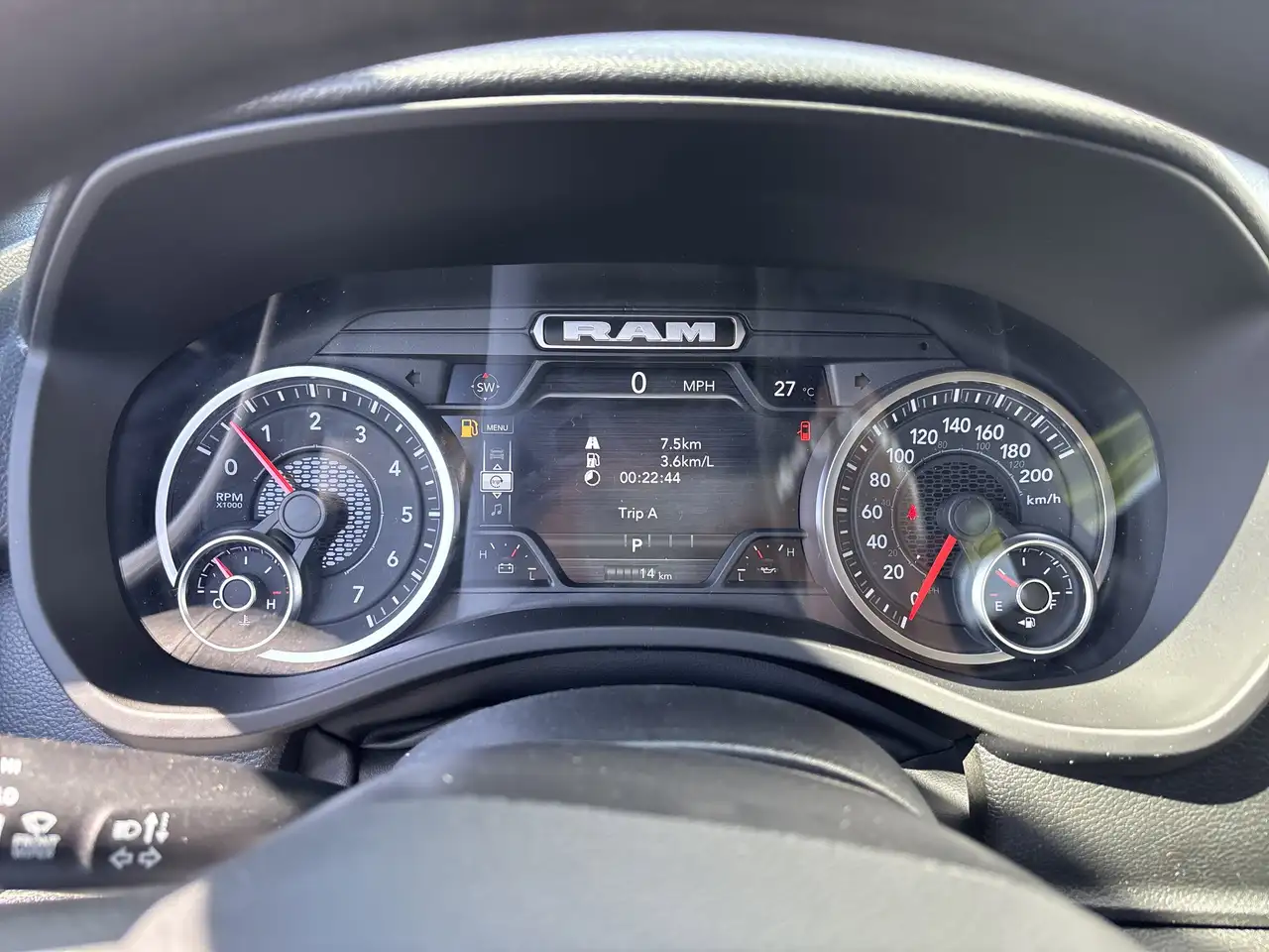 RAM 1500 снимка RAM 1500