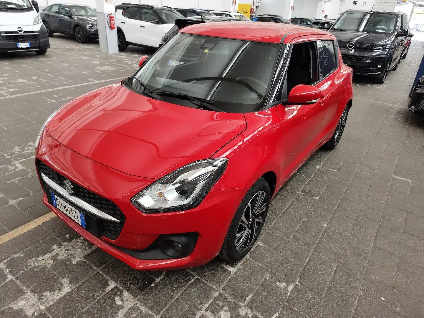 Suzuki Swift 1.2 Hybrid CVT Top Rosso - 2