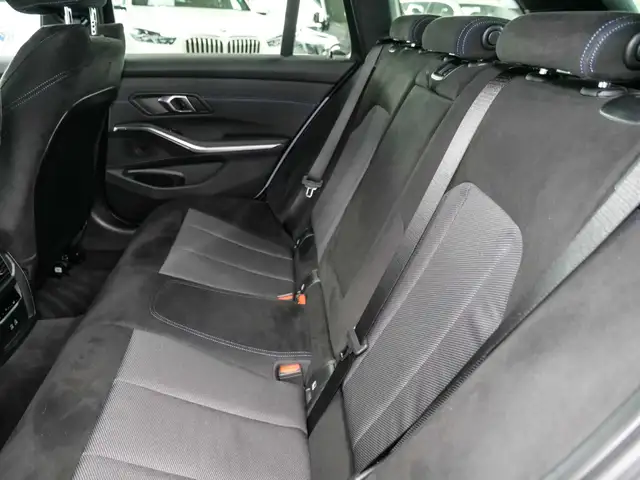 BMW M view 11
