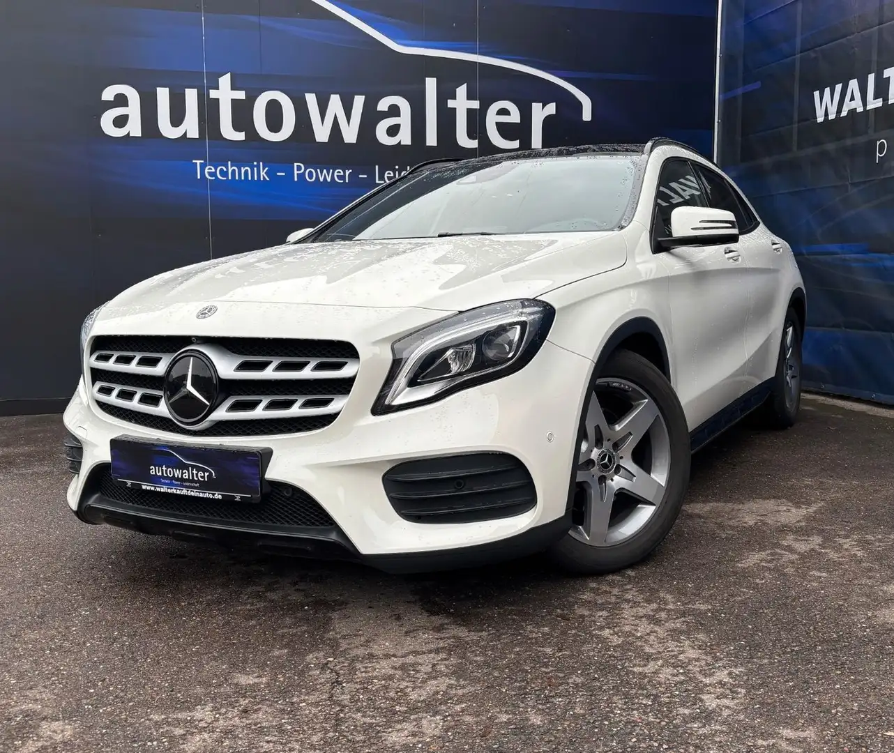 Mercedes-Benz GLA 250 Blanc - 1