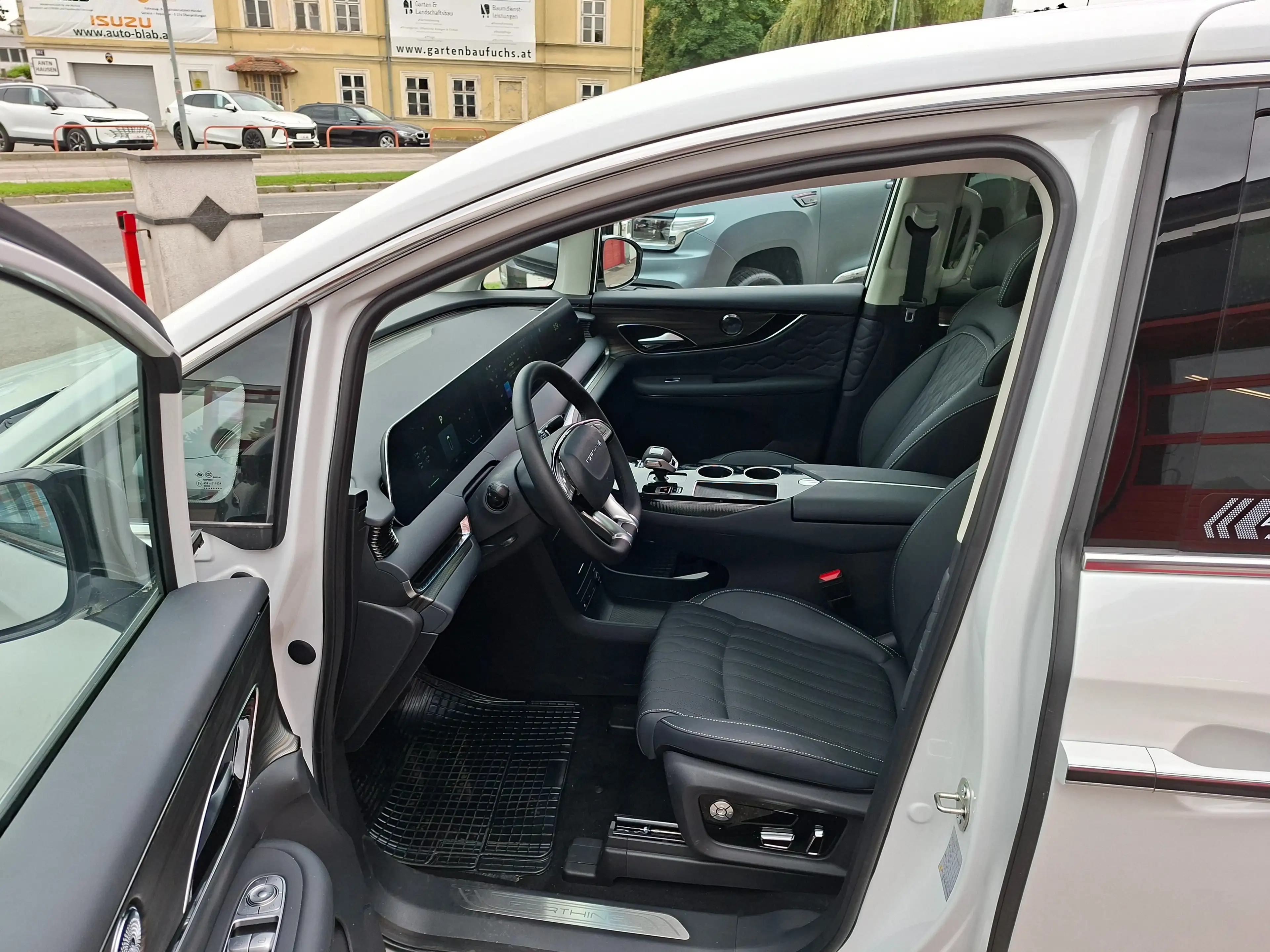 Forthing U-Tour Forthing 9Plug-In HYBRID*VORSTEUER-ABZUGSFÄHIG* — photo 5
