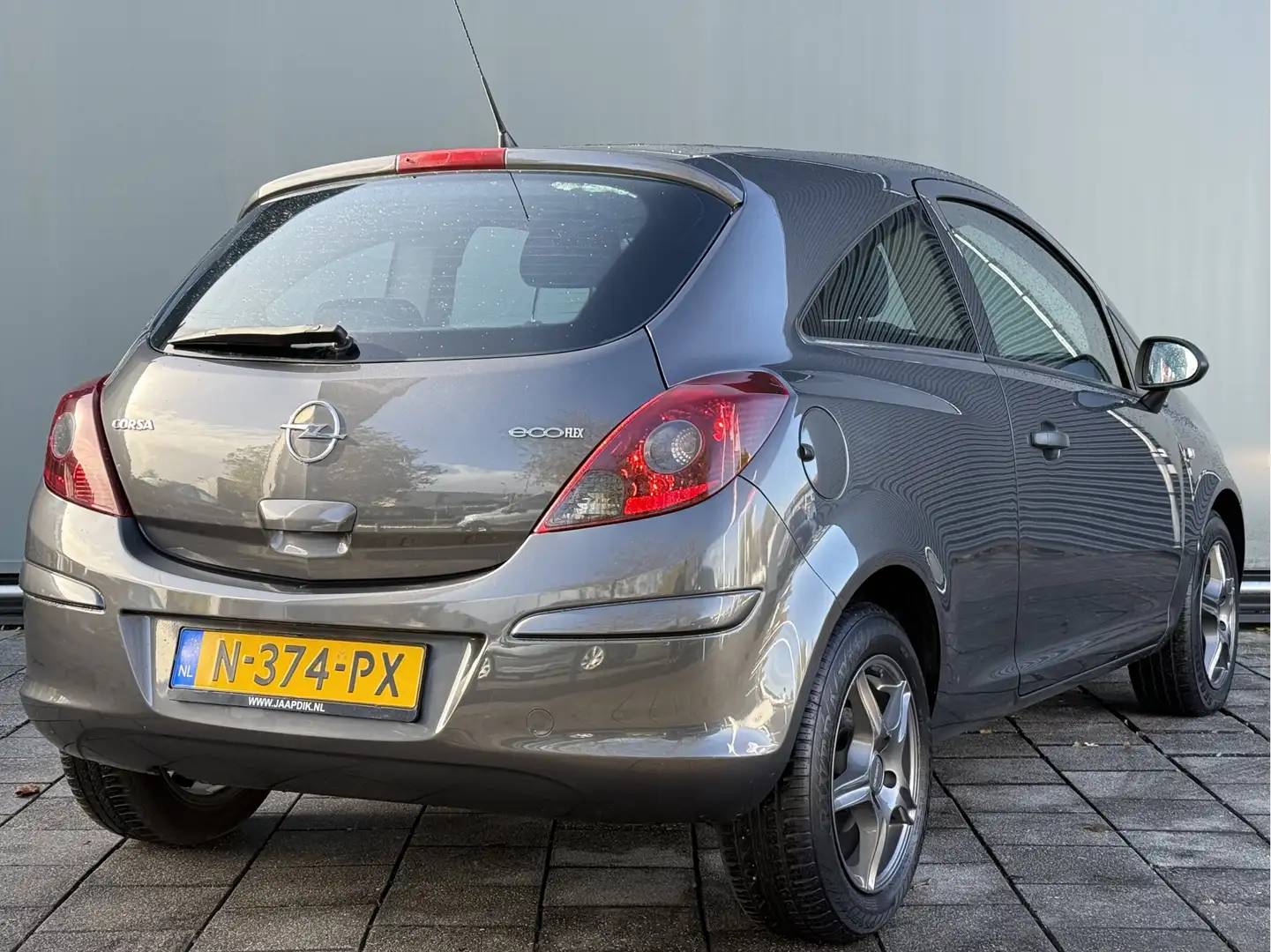 Opel Corsa BWJ 12-2010 | 1.2-16V 70PK Selection | AIRCO | LIC Grau - 2
