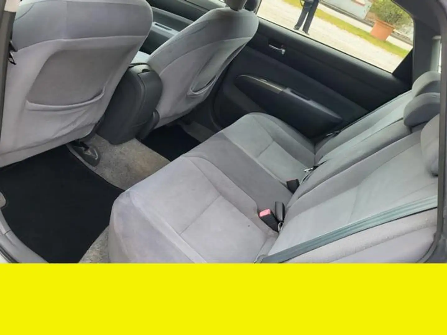 Toyota Prius - 2