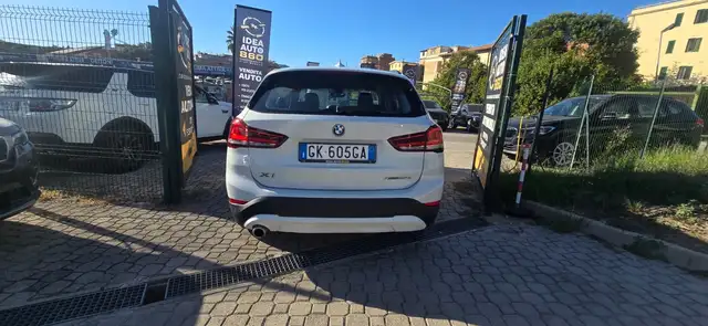 BMW X1 view 4