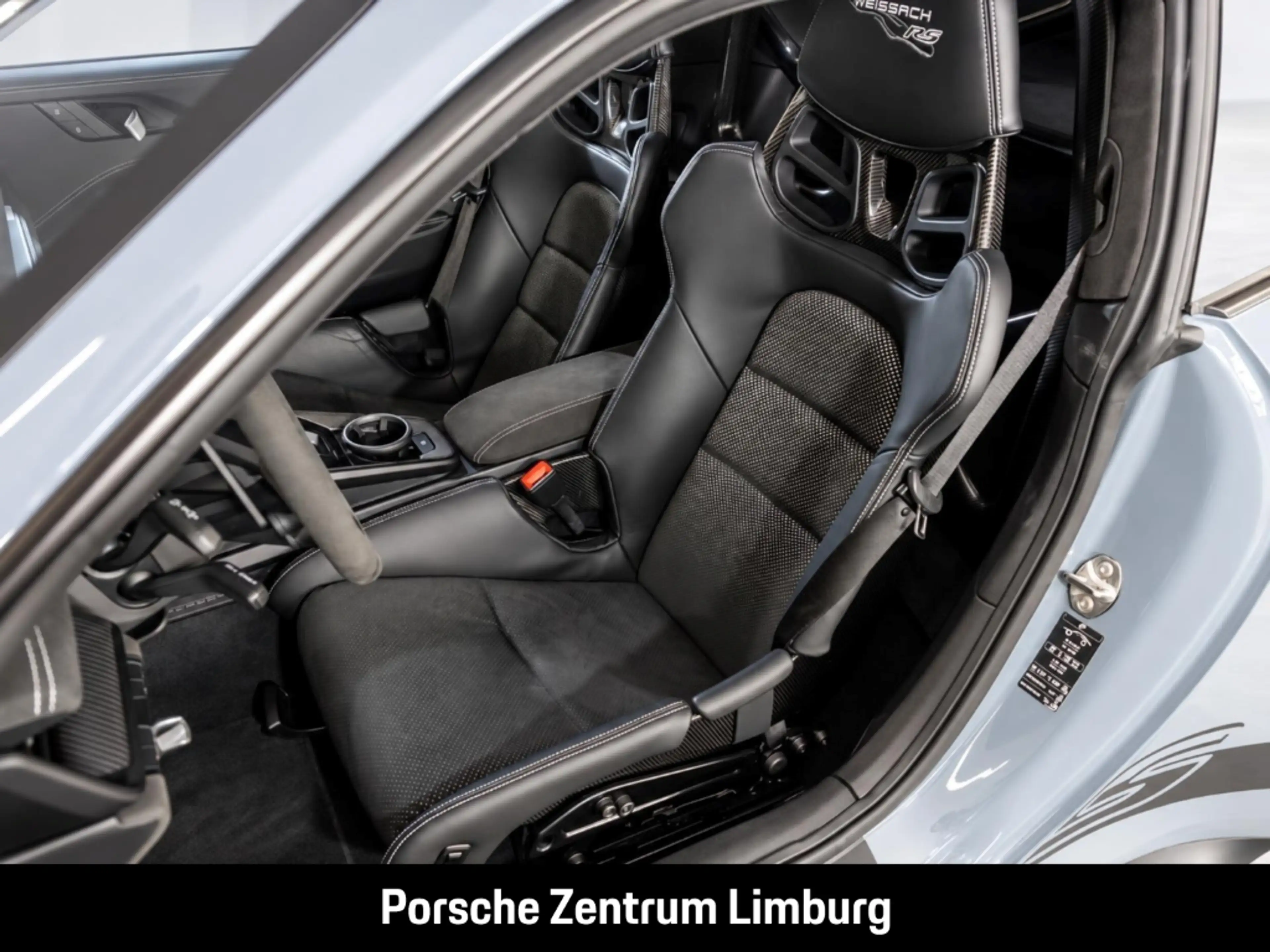 Porsche 992 (911) GT3 RS — photo 12