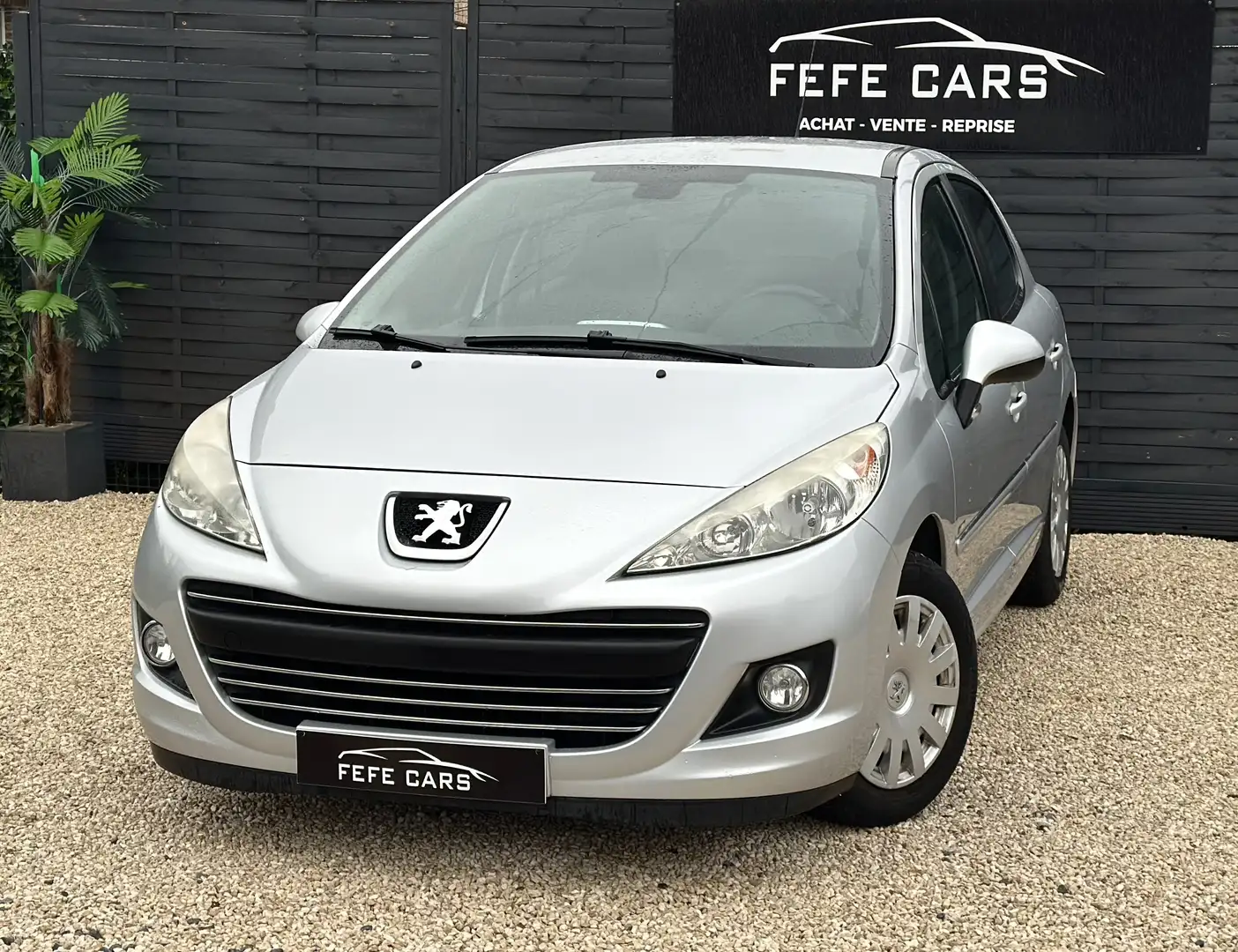 Peugeot 207 207 1.6 HDi X Line 98g FAP Zilver - 1