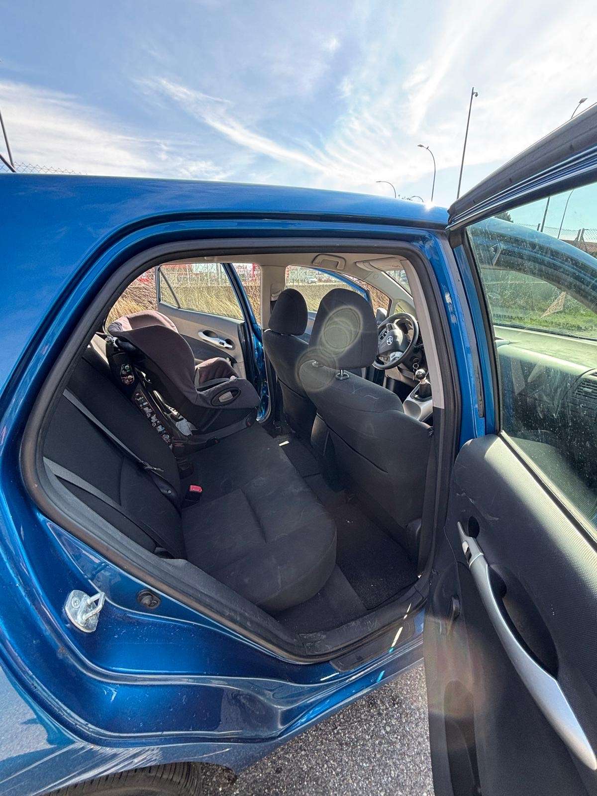 Toyota Auris 1.4D-4D Active - foto 1