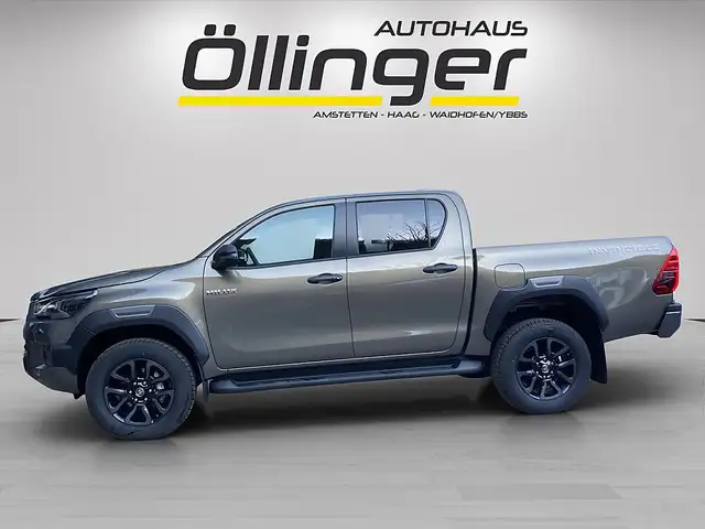 Toyota Hilux DK Invincible 4WD 2,8 D-4D MHEV Aut. Ansicht 3