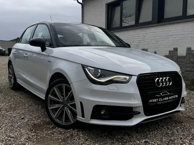 Audi A1 Sportback 1.2 TFSI Ambition S line*SENSOR*LED*BT*