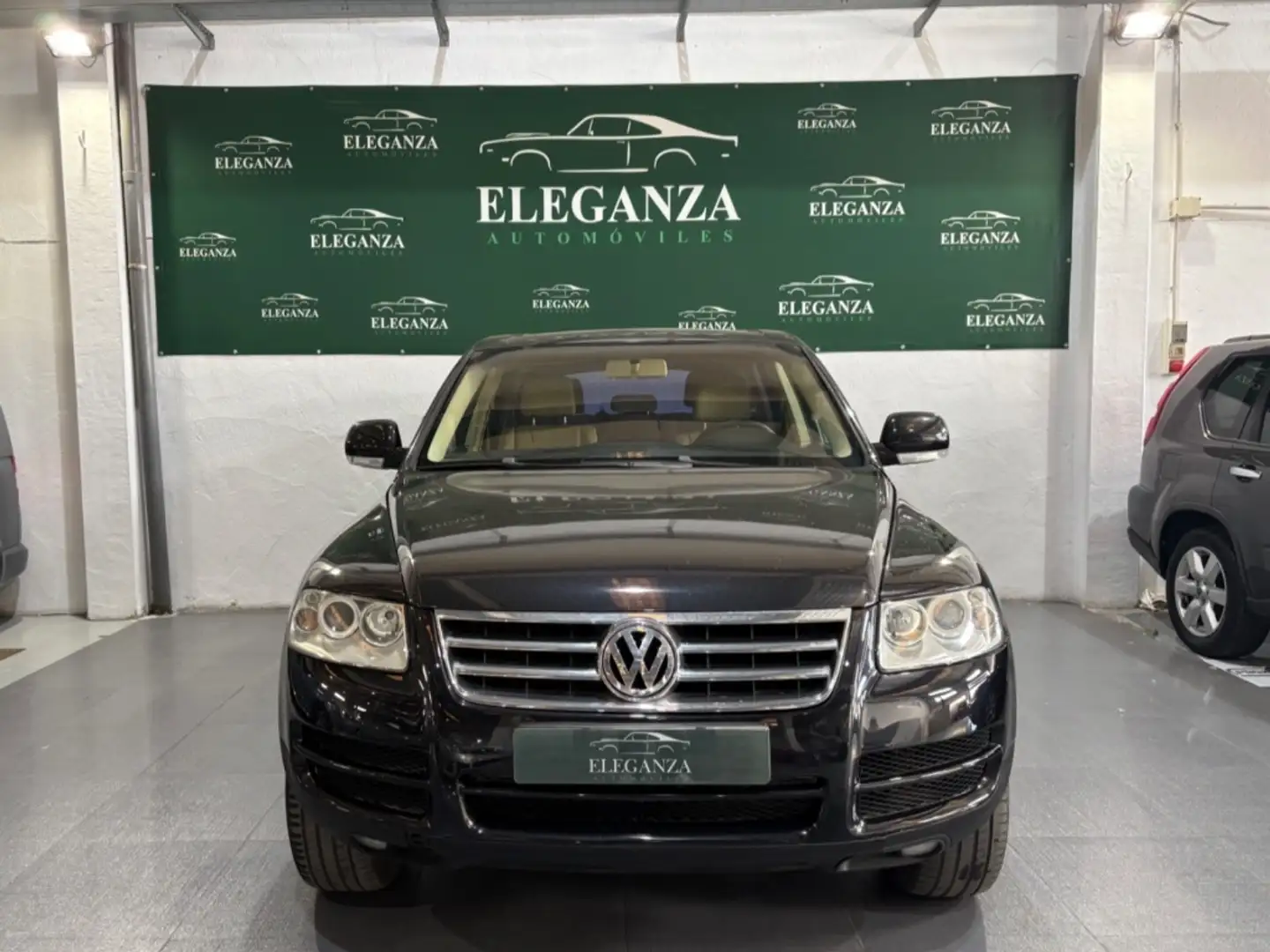 Volkswagen Touareg 2.5TDI R5 Negro - 2