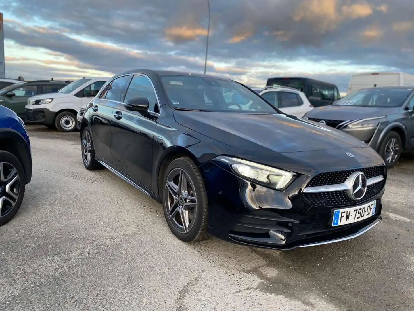Mercedes-Benz A 250 A 250 e - BV 8G-DCT - AMG LINE Noir - 2