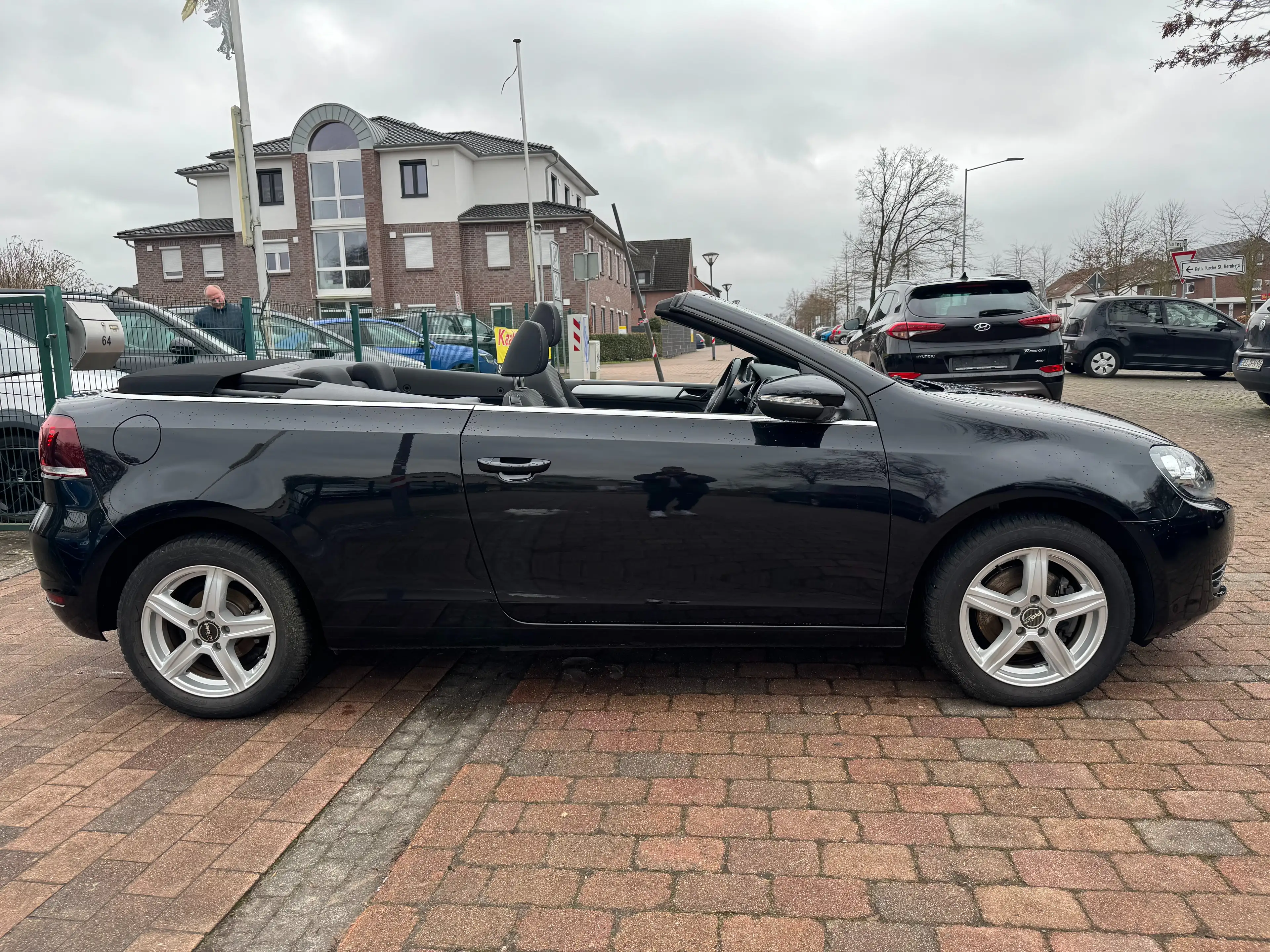 Volkswagen Golf Cabriolet Basis-NAV+Shzg+PDC