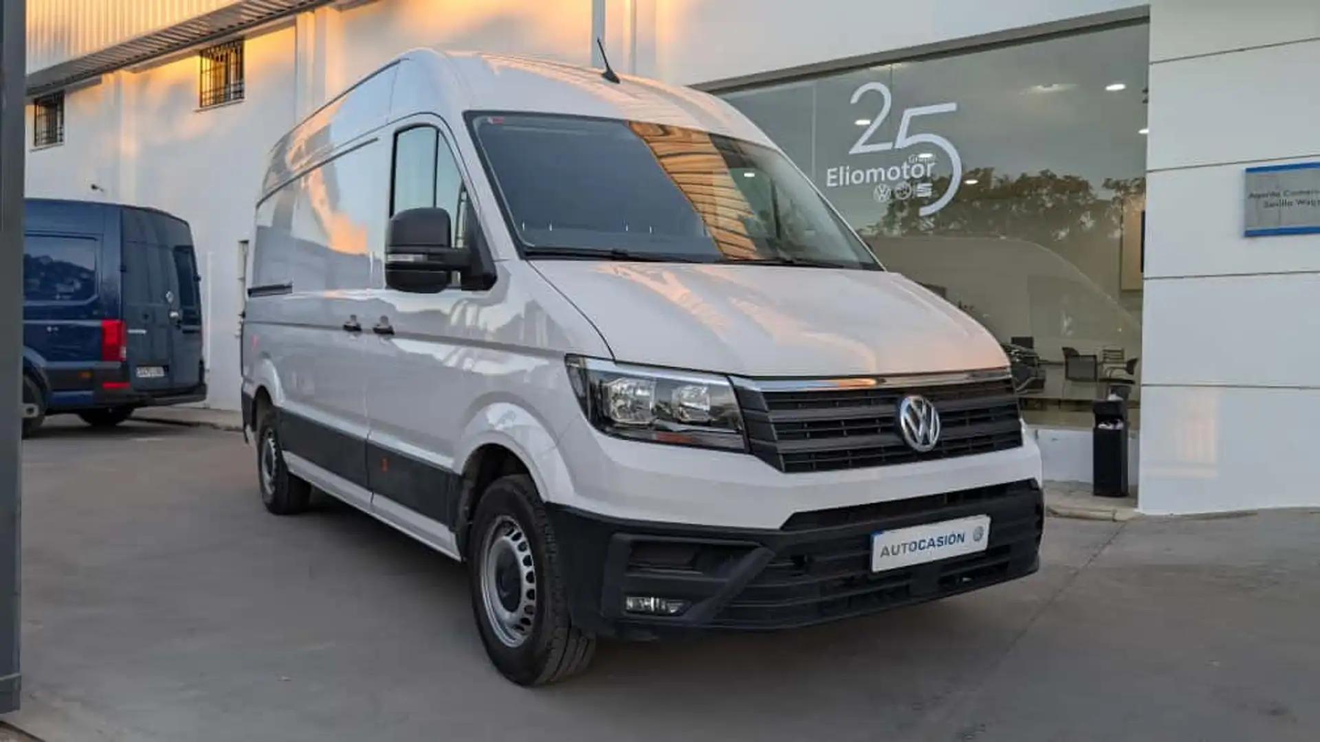 Volkswagen Crafter Furgón 2.0TDI SCR RWD 35 BM L3H2 103kW Blanc - 1