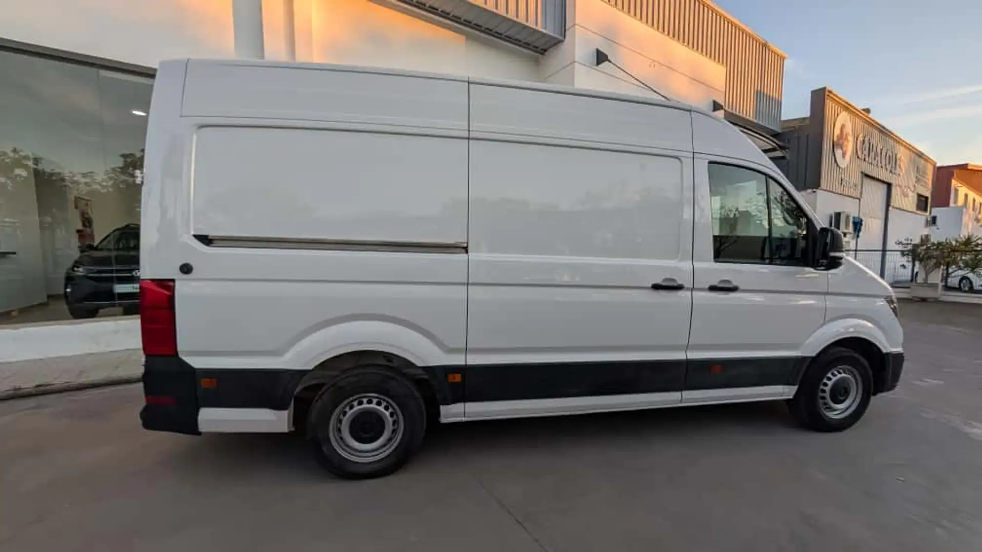 Volkswagen Crafter Furgón 2.0TDI SCR RWD 35 BM L3H2 103kW Blanc - 2