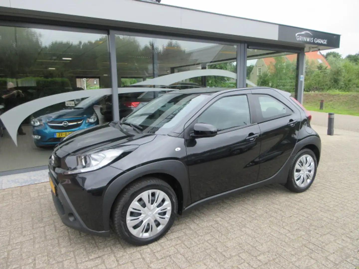 toyota aygo x