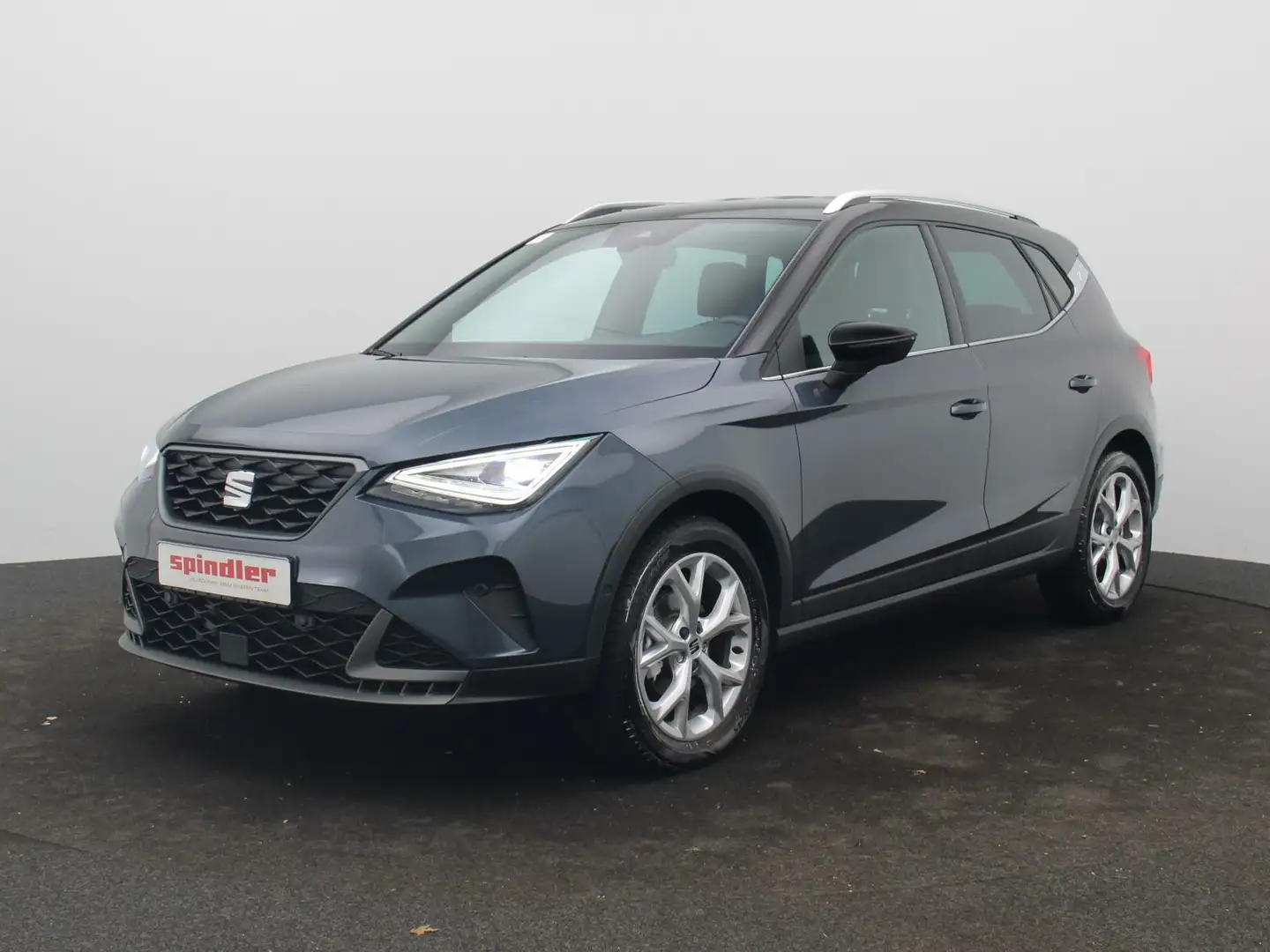 SEAT Arona FR 1.5 TSI DSG / AHK, LED, ACC, Navi, RFK Grau - 2