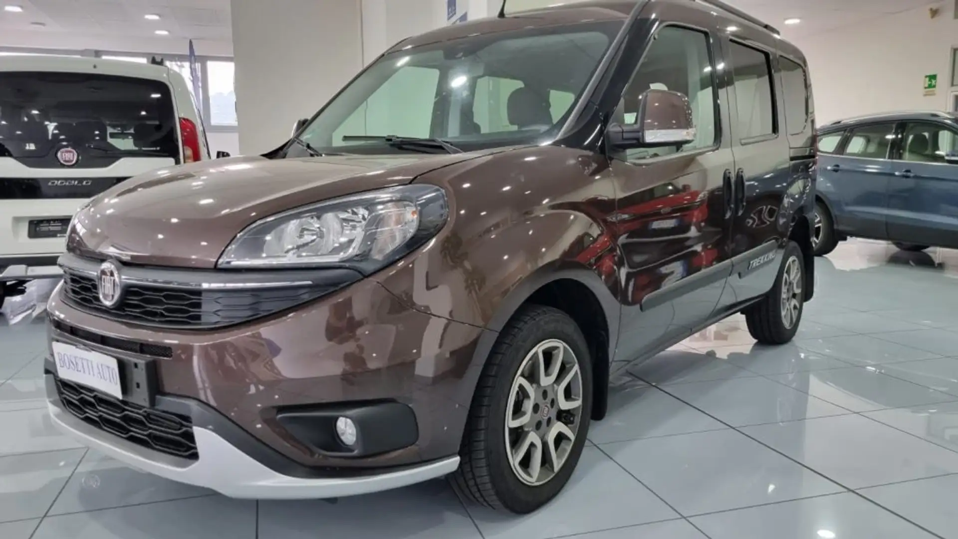 Fiat Doblo 1.6 MJT 16V 120CV Trekking Bronzo - 1