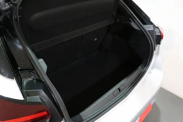 Opel Corsa view 24