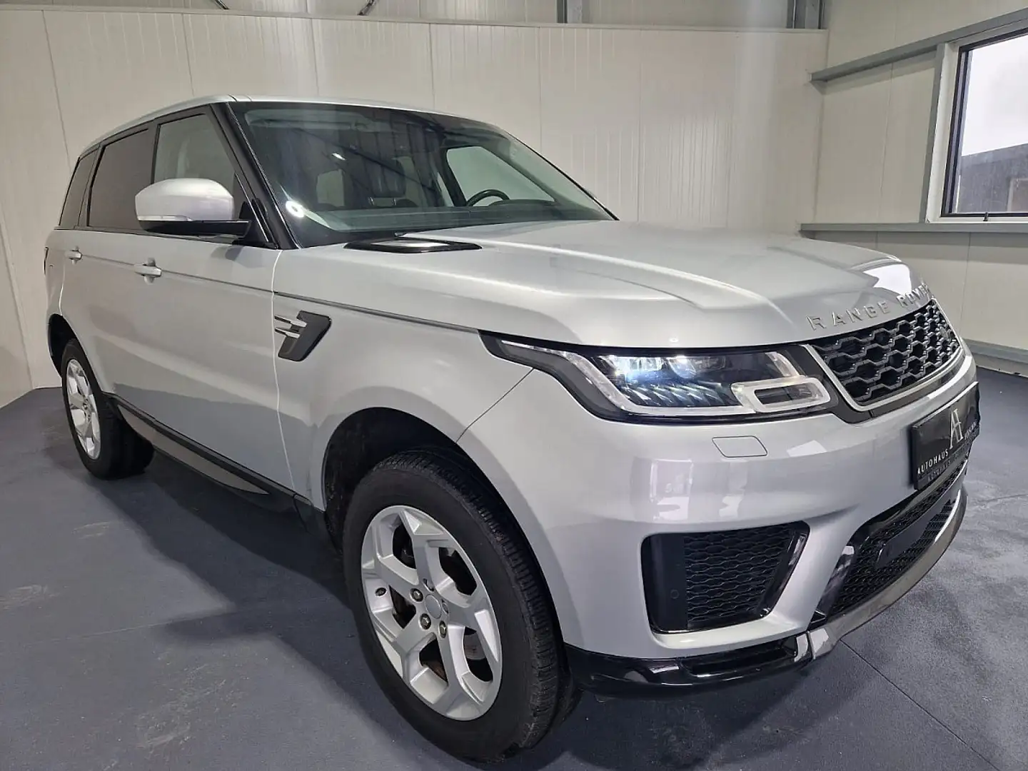 Land Rover Range Rover Sport 3,0 TDV6 HSE Aut. Silber - 1