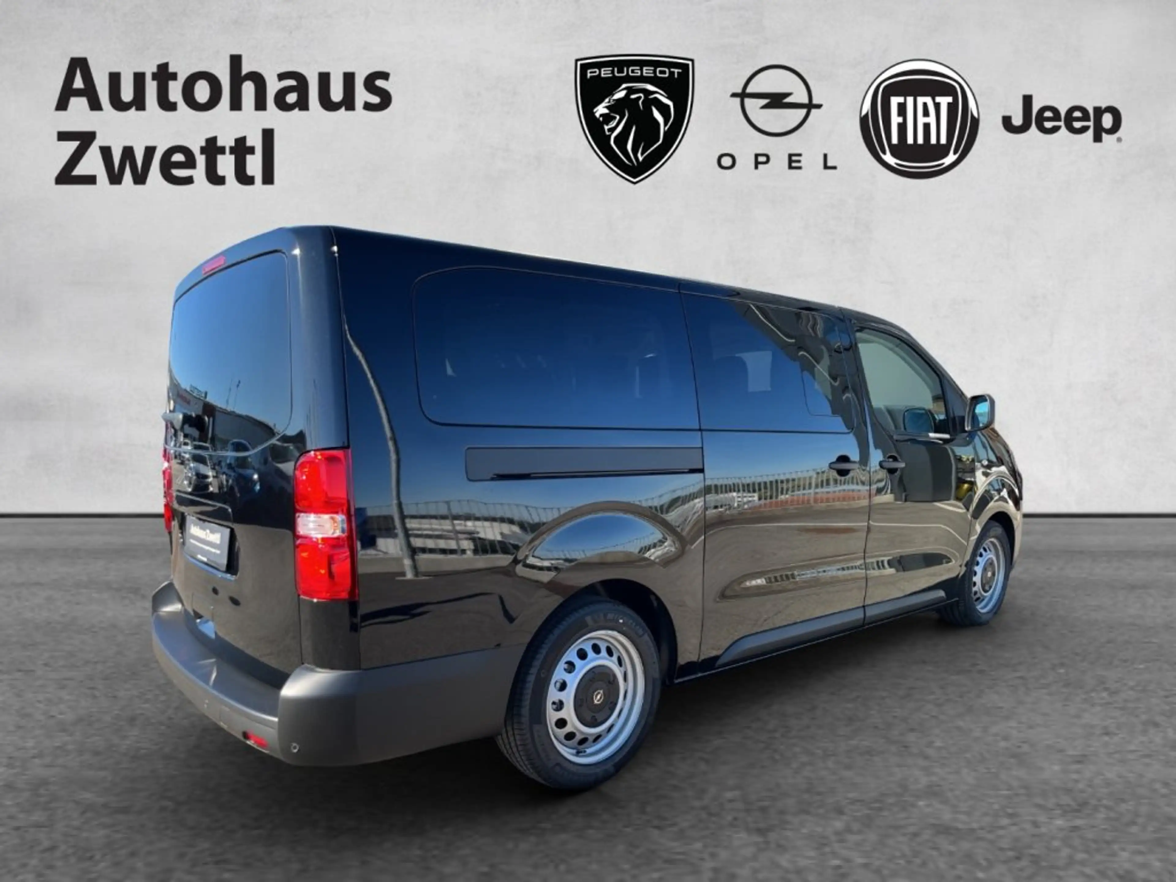 Opel Vivaro Kombi XL BHDI 180 AT8 9-Sitze — photo 6