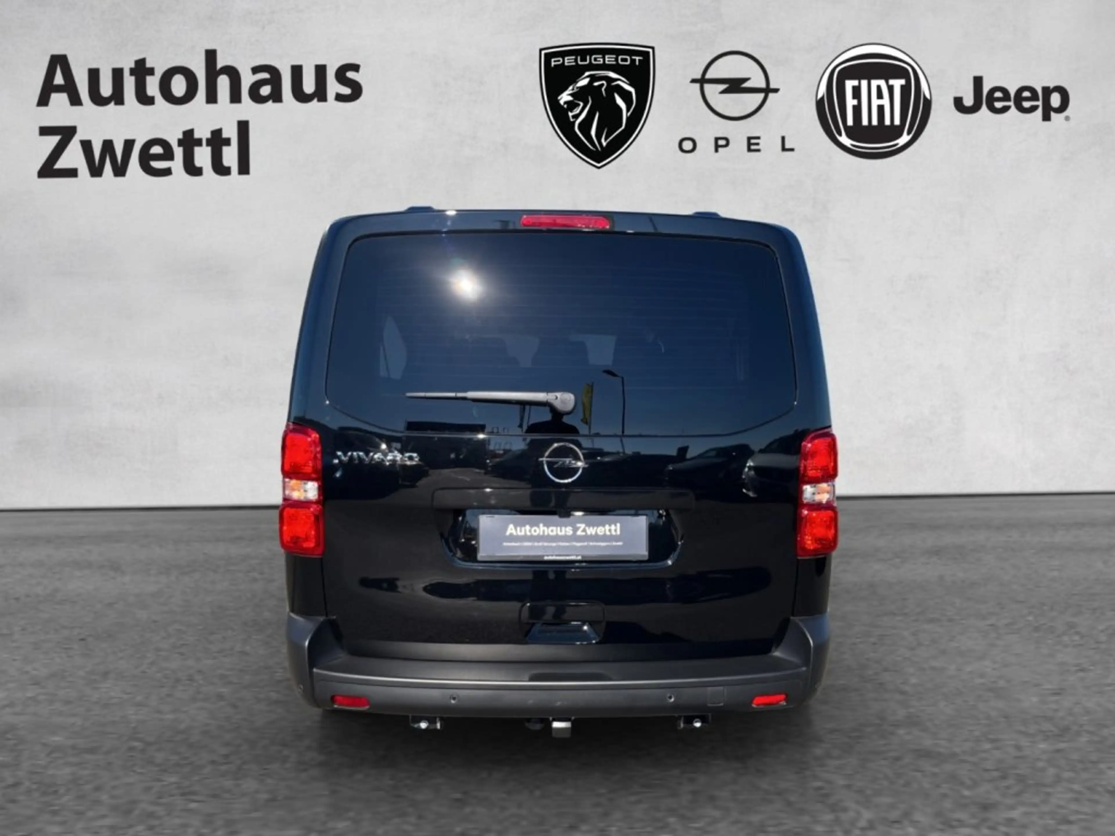 Opel Vivaro Kombi XL BHDI 180 AT8 9-Sitze — photo 5