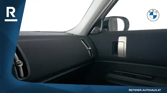 MINI Countryman view 22