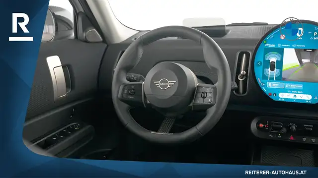 MINI Countryman view 16