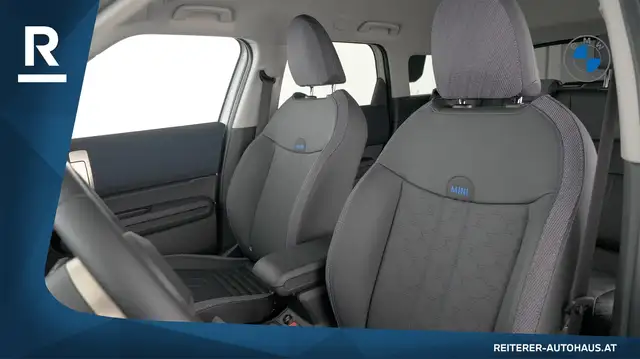 MINI Countryman view 27